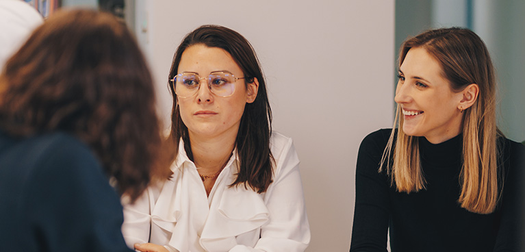 wommen sitting in an office