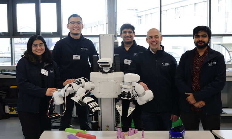 Extend Robotics team with the VR-controlled robot